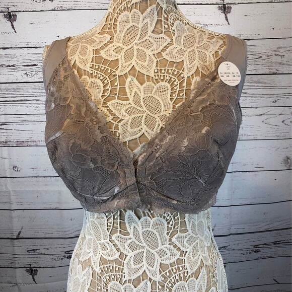NWT LACY BRA bundle of 2 one grey & one nude color size 42B - Picture 9 of 12